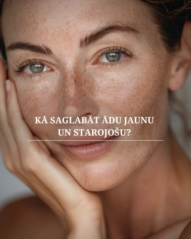 Kā saglabāt ādu jaunu un starojošu? Galvenie padomi un procedūras!✨Ādas novecošanās ir dabisks process, taču mēs varam to palēnināt un ilgāk saglabāt tās elastību, mitrumu un mirdzumu. Kas palīdzēs saglabāt jauneklīgu ādu?1. Mitrināšana – ādas jaunības pamatsDehidratēta āda ātrāk zaudē elastību un kļūst jutīgāka pret grumbām. Regulāra biorevitalizācija vai mezoterapija palīdz piesātināt ādu ar hialuronskābi un saglabāt tās mitruma līdzsvaru.2. Kolagēna stimulācija – ādas tvirtumam un gludumamKolagēns ir jauneklīgas ādas pamatelements, bet ar gadiem tā daudzums samazinās. RF-liftings, mikroadatu terapija (Dr. Pen) un masāžas palīdz stimulēt kolagēna ražošanu un nostiprināt ādu.3. Regulāra attīrīšana un eksfoliācijaLai āda varētu pilnvērtīgi atjaunoties, svarīgi regulāri noņemt atmirušās šūnas. Pīlingi un dermaplaning uzlabo ādas tekstūru, palīdzot tai izskatīties svaigai un mirdzošai.4. Saules aizsardzība katru dienuViens no galvenajiem priekšlaicīgas novecošanās iemesliem ir UV starojums. SPF 30+ vai SPF 50 ikdienā pasargās ādu no pigmentācijas, sausuma un grumbām.5. Intensīva kopšana ar HydraFacial un NANNIC procedūrāmŠīs procedūras palīdz dziļi attīrīt, mitrināt un barot ādu ar antioksidantiem un aktīvajām vielām, kas aizkavē novecošanās pazīmes un uzlabo ādas stāvokli ilgtermiņā.Jo agrāk sākam rūpēties par ādu, jo ilgāk tā saglabā jauneklīgu izskatu! Rezervējiet procedūru “Beauty Innovations” salonā un saglabājiet ādas skaistumu ilgāk! 🤍📍 Lāčplēša iela 24📞 +371 25 590 890#salonsriga #skaistumkopšana #салонрига #kosmetologija #kopšana